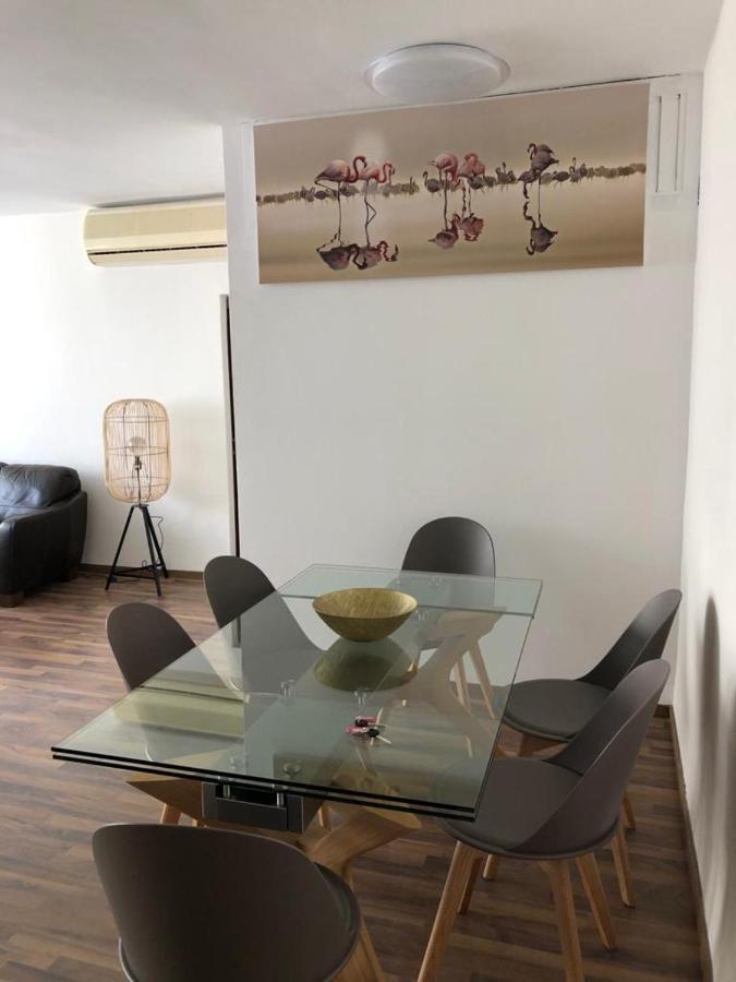 Sky Home Apartment Jabotinsky 8 Бат Ям Екстериор снимка